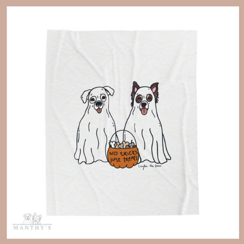 Layla and Luna Ghost Plush Blanket